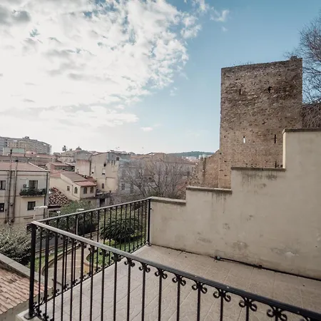 - Il Balconcino Sul Castello 1 Apartamento *